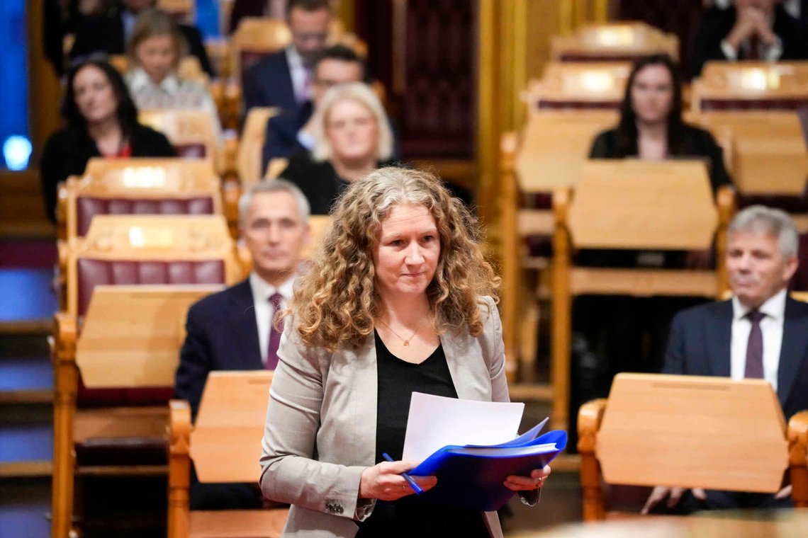 – Et forslag som fremmes og vedtas av Stortinget, må ha en finansiering, som alt annet. Det Arbeiderpartiet vil gjøre, er å legge fram et forslag til revidering av budsjettet, sier Aps Tuva Moflag. Foto: Ole Berg-Rusten / NTB – Et forslag som fremmes og vedtas av Stortinget, må ha en finansiering, som alt annet. Det Arbeiderpartiet vil gjøre, er å legge fram et forslag til revidering av budsjettet, sier Aps Tuva Moflag. Foto: Ole Berg-Rusten / NTB