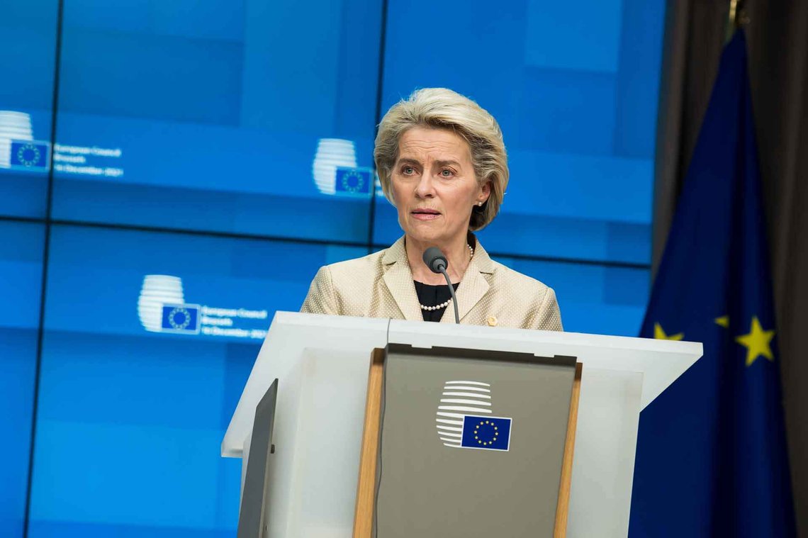 Ursula Gertrud von der Leyen har sine metoder for å unngå at folk stemmer feil. Foto: gov.si Ursula Gertrud von der Leyen har sine metoder for å unngå at folk stemmer feil. Foto: gov.si
