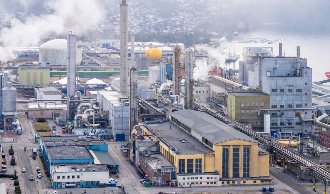 Utsikt til Yara Porsgrunns produksjonsanlegg for kunstgjødsel i Herøya Industripark den 8. mars 2022. Foto: Ole Berg-Rusten / NTB. Utsikt til Yara Porsgrunns produksjonsanlegg for kunstgjødsel i Herøya Industripark den 8. mars 2022. Foto: Ole Berg-Rusten / NTB.
