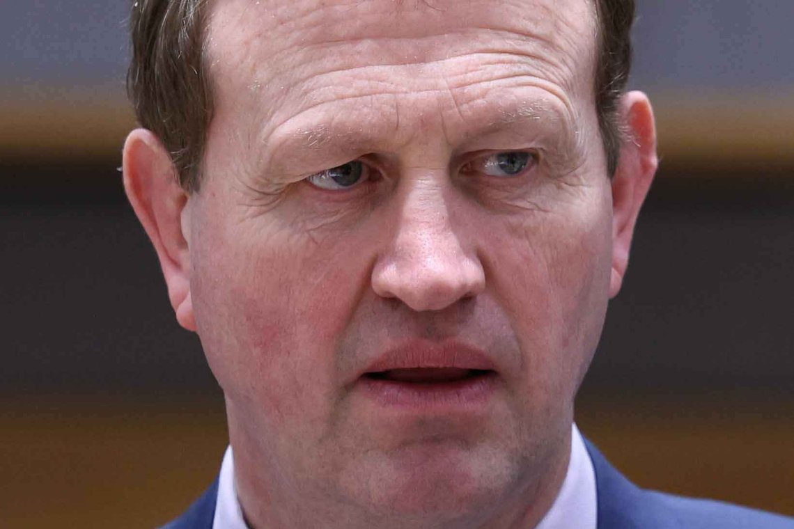 Jim O'Callaghan er forferdet over folkets protester mot landets innvandringsvennlige woke-regime og setter inn soldater for å rydde gatene. Foto: European Union, 1998 – 2026 Jim O'Callaghan er forferdet over folkets protester mot landets innvandringsvennlige woke-regime og setter inn soldater for å rydde gatene. Foto: European Union, 1998 – 2026