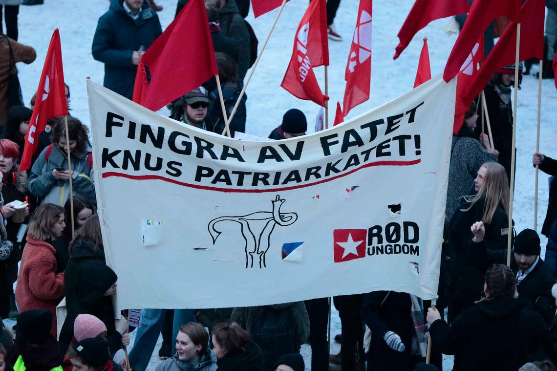 Bildet er fra 2018 da Rød Ungdom avholdt en markering under den internasjonale kvinnedagen. Foto: Lise Åserud / NTB Bildet er fra 2018 da Rød Ungdom avholdt en markering under den internasjonale kvinnedagen. Foto: Lise Åserud / NTB