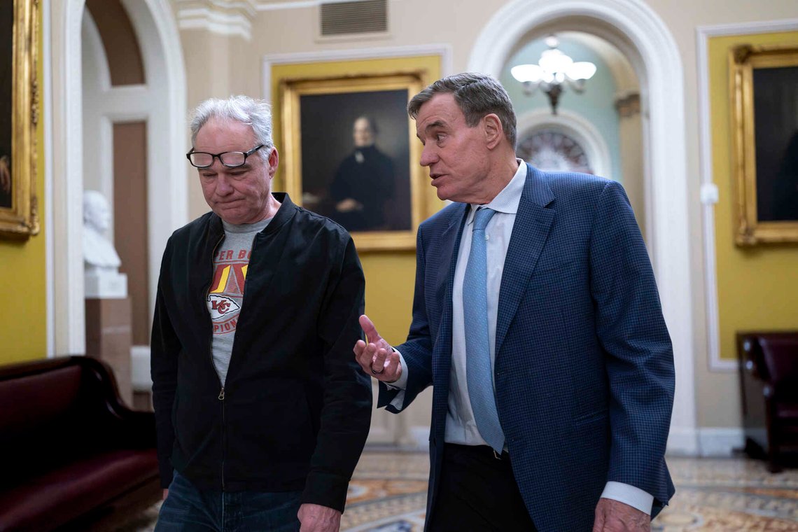 Demokratene Tim Kaine og Mark Warner. Foto: AP/J. Scott Applewhite/NTB Demokratene Tim Kaine og Mark Warner. Foto: AP/J. Scott Applewhite/NTB