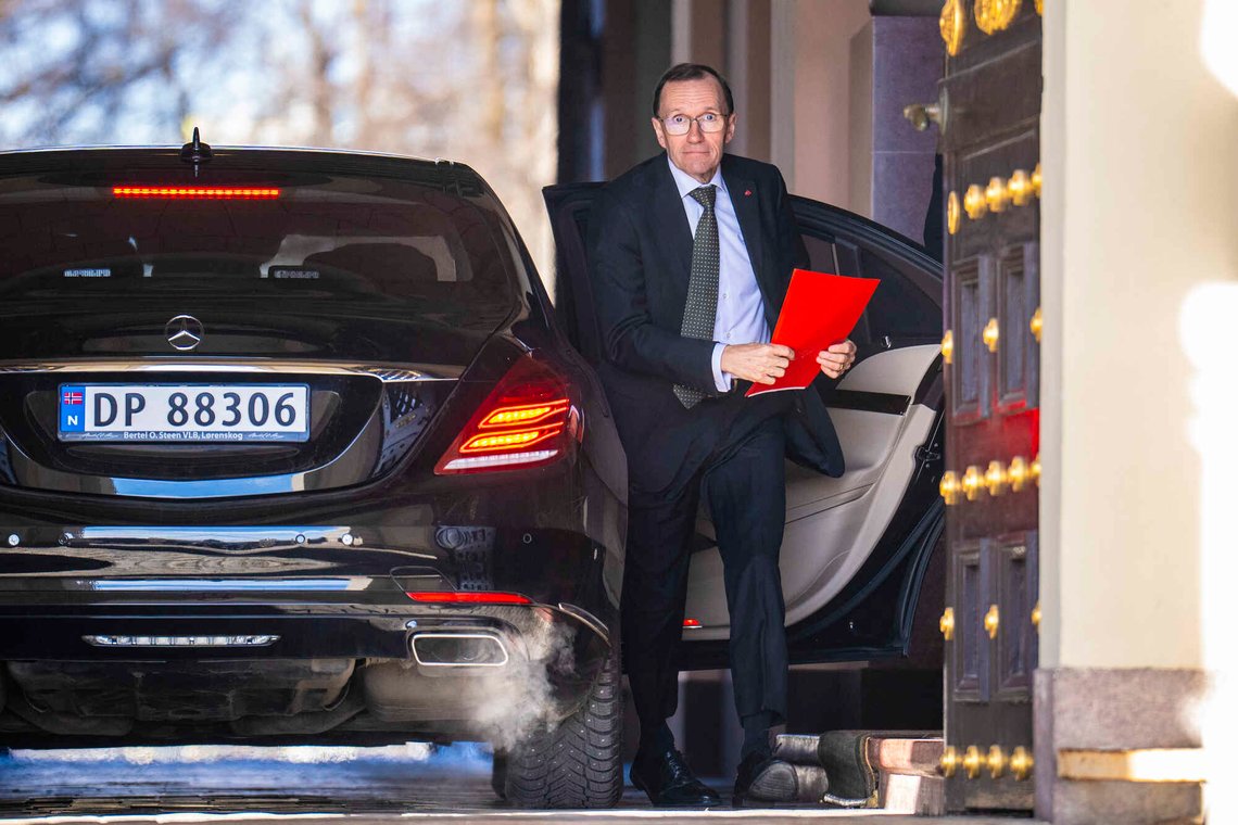 Oslo 20260320.
Utenriksminister Espen Barth Eide før statsråd på Slottet i Oslo.
Foto: Stian Lysberg Solum / NTB Oslo 20260320.
Utenriksminister Espen Barth Eide før statsråd på Slottet i Oslo.
Foto: Stian Lysberg Solum / NTB