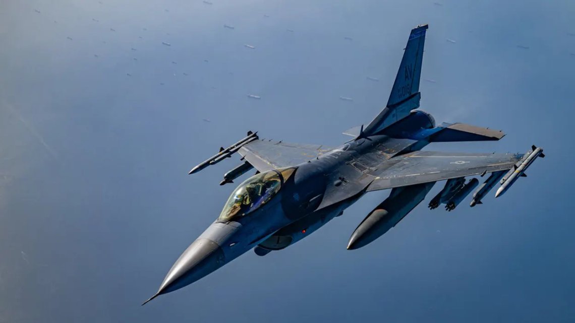 F-16 over Hormuz. Foto: Centcom F-16 over Hormuz. Foto: Centcom