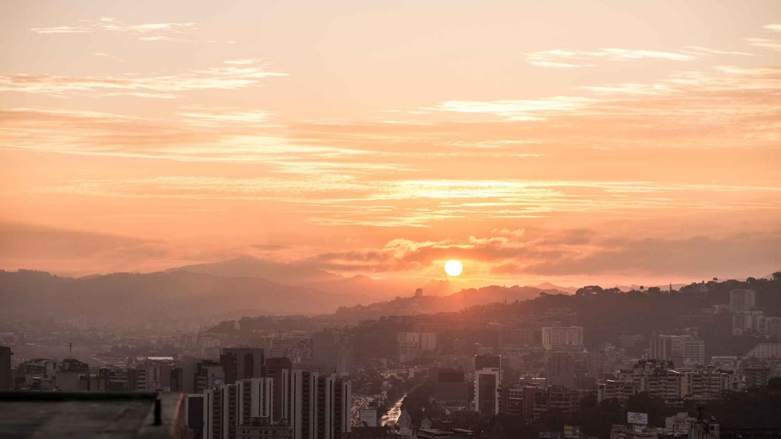 Kanskje solen omsider er på vei opp over Venezuelas hovedstad Caracas. Foto: Pixabay Kanskje solen omsider er på vei opp over Venezuelas hovedstad Caracas. Foto: Pixabay