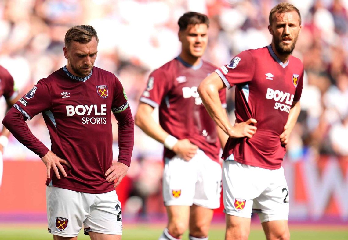 Jarrod Bowen, Tomas Soucek og de andre West Ham-stjernene rykket ned fra Premier League. Etter 14 sesonger i øverste liga er det foreløpig slutt for laget fra London. Foto: Nick Potts / PA via AP / NTB Jarrod Bowen, Tomas Soucek og de andre West Ham-stjernene rykket ned fra Premier League. Etter 14 sesonger i øverste liga er det foreløpig slutt for laget fra London. Foto: Nick Potts / PA via AP / NTB
