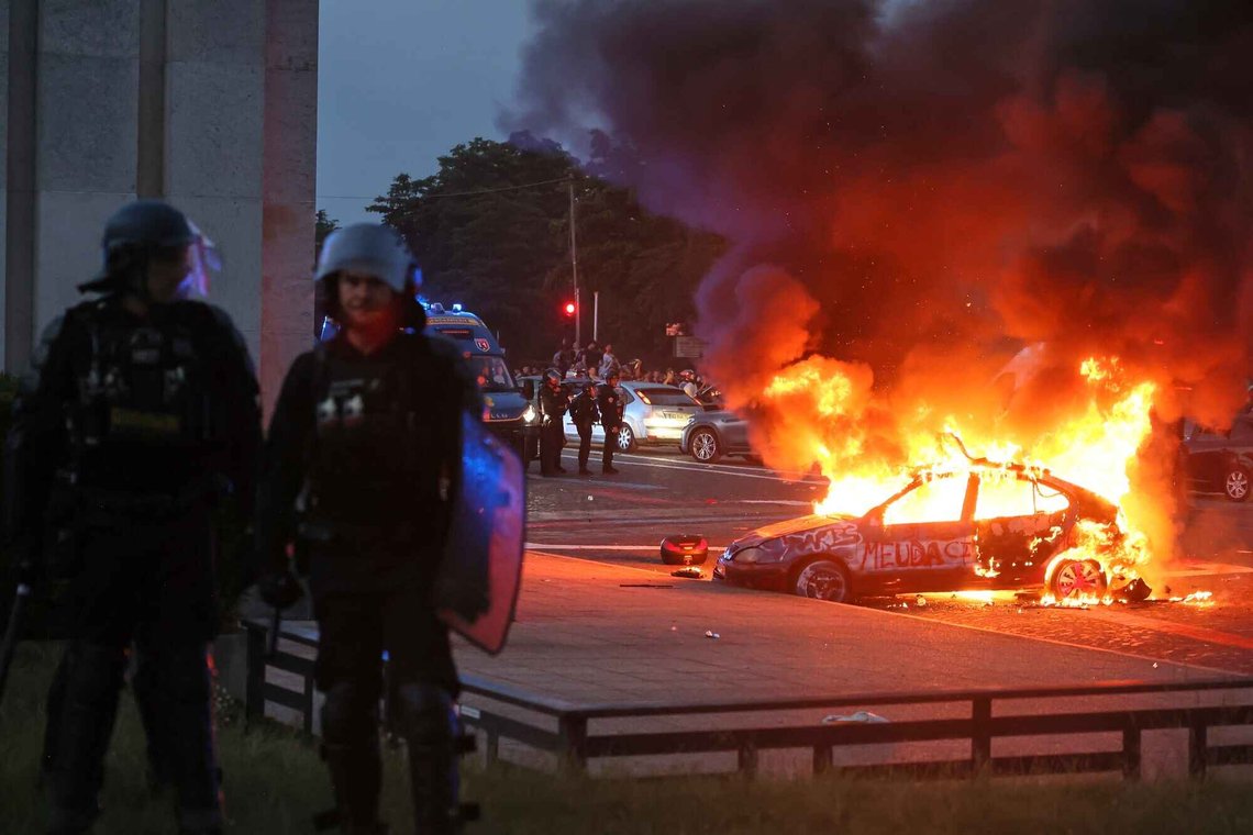 A car burns as PSG supporters celebrate in Paris, Saturday, May 30, 2026 after the Champions League final soccer match between Paris Saint-Germain and Arsenal that's being played in Budapest., PSG won the game. (AP Photo/Thomas Padilla) A car burns as PSG supporters celebrate in Paris, Saturday, May 30, 2026 after the Champions League final soccer match between Paris Saint-Germain and Arsenal that's being played in Budapest., PSG won the game. (AP Photo/Thomas Padilla)