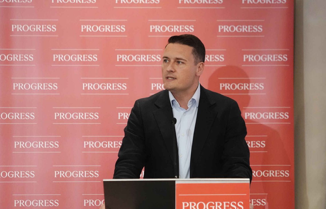 Wes Streeting taler i London den 16. mai 2026. Foto: Jeff Moore / PA via AP / NTB. Wes Streeting taler i London den 16. mai 2026. Foto: Jeff Moore / PA via AP / NTB.