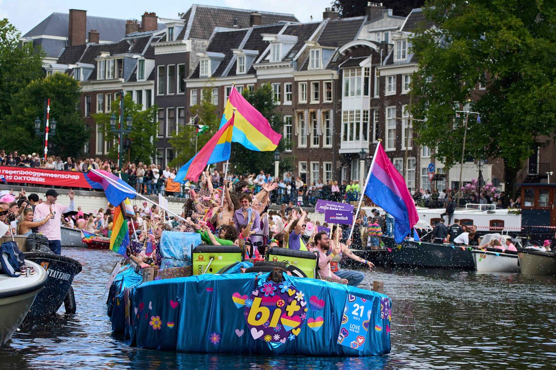 Amsterdam er en veldig woke by. Nå skal de altså forby kjøtt og bensin-reklamer også. Foto: AP/Peter Dejong/NTB Amsterdam er en veldig woke by. Nå skal de altså forby kjøtt og bensin-reklamer også. Foto: AP/Peter Dejong/NTB