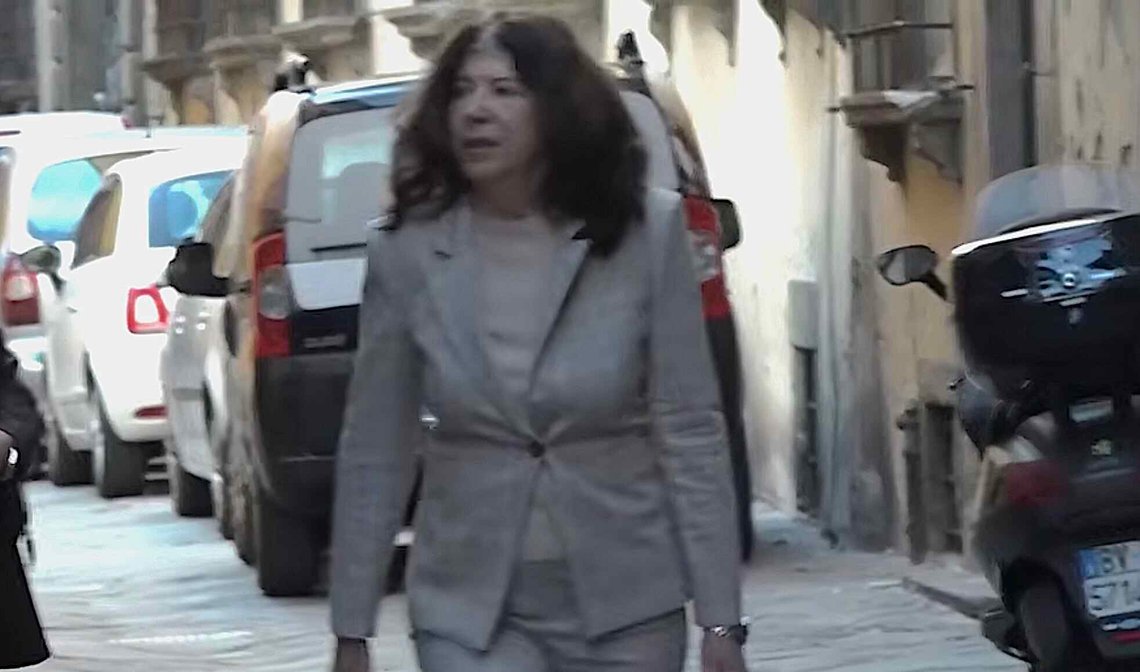 Cinzia Dal Pino. Stillbilde: NoiTv ReteVersilia / YouTube. Cinzia Dal Pino. Stillbilde: NoiTv ReteVersilia / YouTube.