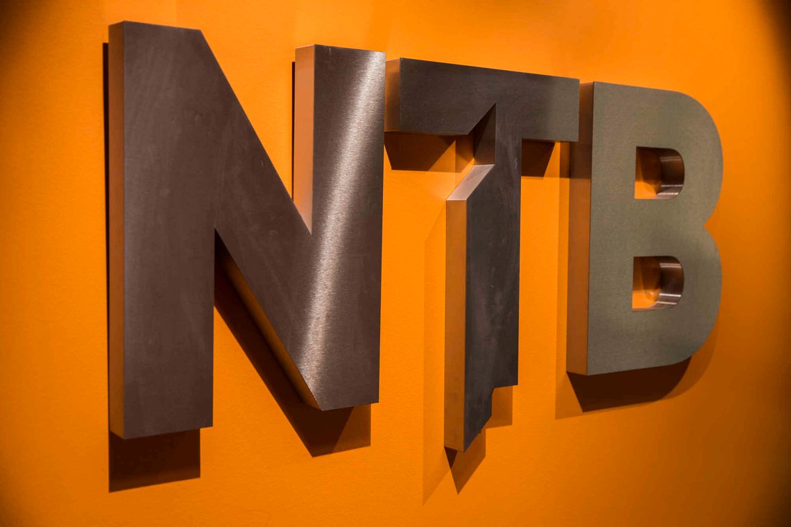 OSLO 20140807.
NTB-logo ved inngangspartiet til NTB.
Foto: Berit Roald / NTB OSLO 20140807.
NTB-logo ved inngangspartiet til NTB.
Foto: Berit Roald / NTB