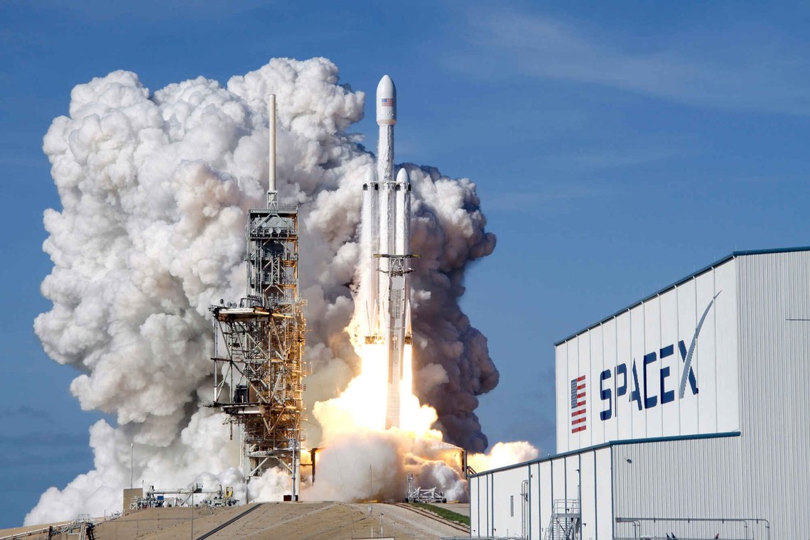SpaceX-aksjen tar av etter at handelen startet fredag. Foto: John Raoux / AP / NTB SpaceX-aksjen tar av etter at handelen startet fredag. Foto: John Raoux / AP / NTB