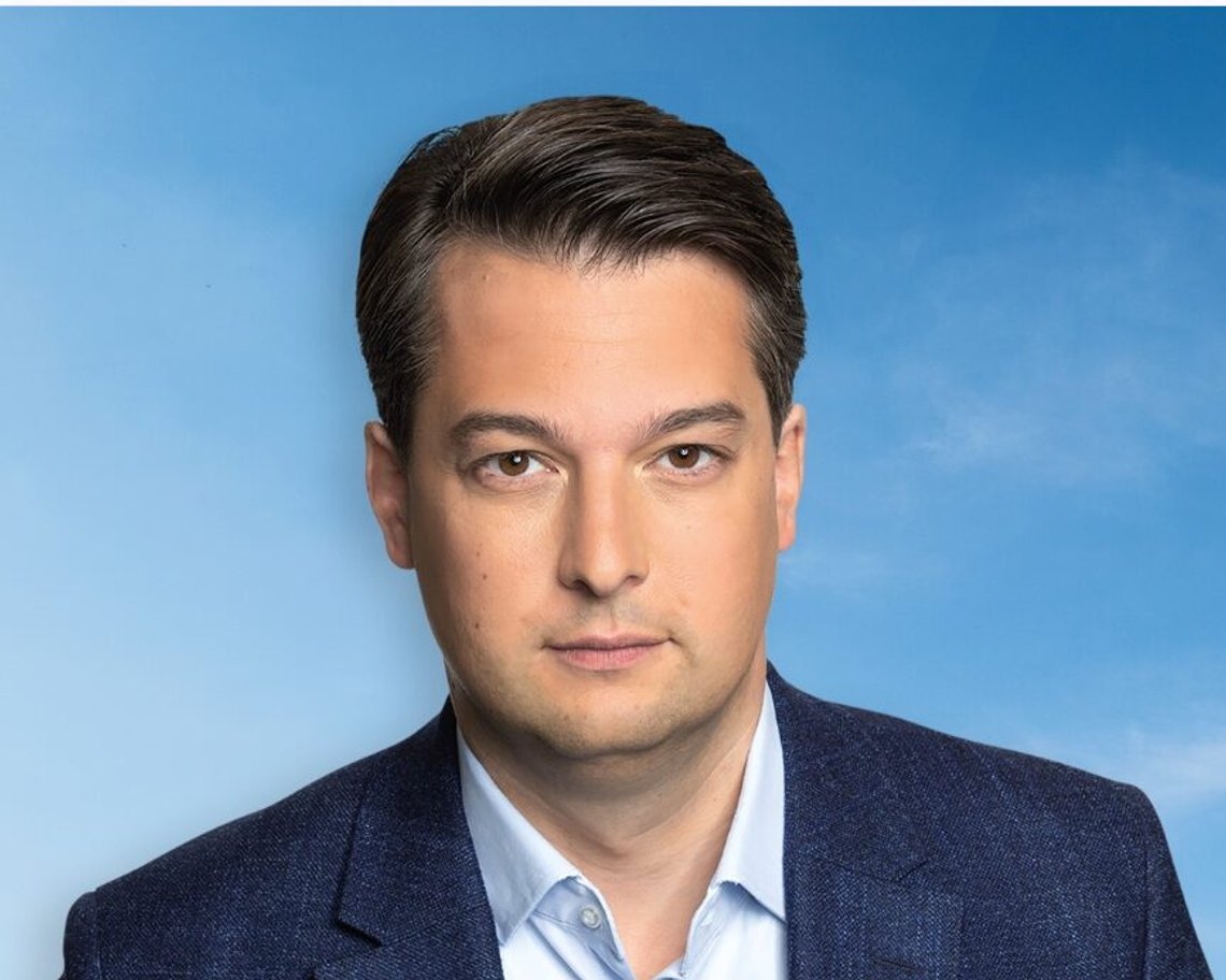 Frihetspartiet Østerrike (FPÖ) vil forby hijab for skoleelever opp til 14 år og alle lærere og andre ansatte. Bildet viser partileder Dominik Nepp. Foto: Facebook/ Nepp Frihetspartiet Østerrike (FPÖ) vil forby hijab for skoleelever opp til 14 år og alle lærere og andre ansatte. Bildet viser partileder Dominik Nepp. Foto: Facebook/ Nepp