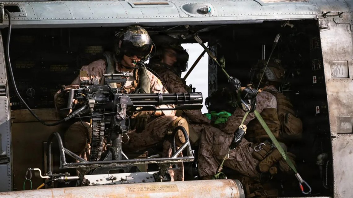 En amerikansk sniper gjør seg klar til å overvåke persiabukta. Foto: US Centcom En amerikansk sniper gjør seg klar til å overvåke persiabukta. Foto: US Centcom