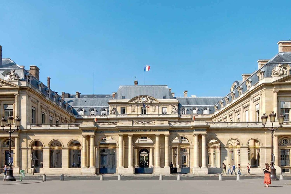 Conseil d’État, Paris, bruker loven til å oppheve pasientens vilje til å leve videre. Foto: Marie-Lan Nguyen Conseil d’État, Paris, bruker loven til å oppheve pasientens vilje til å leve videre. Foto: Marie-Lan Nguyen