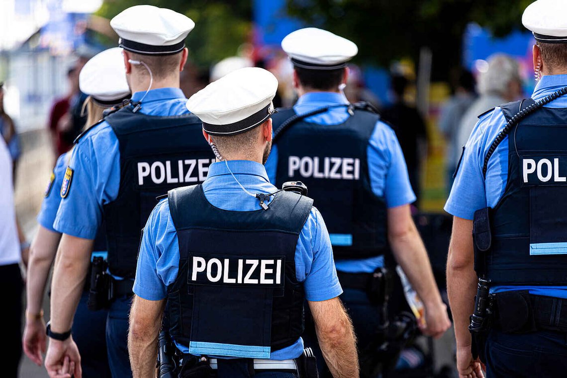 Tysk politi måtte rykke ut etter det som ser ut som en skyteepisode på en skole i Bayern, sør i Tyskland. Illustrasjonsfoto: Den tyske politiunionen (DPolG) Tysk politi måtte rykke ut etter det som ser ut som en skyteepisode på en skole i Bayern, sør i Tyskland. Illustrasjonsfoto: Den tyske politiunionen (DPolG)