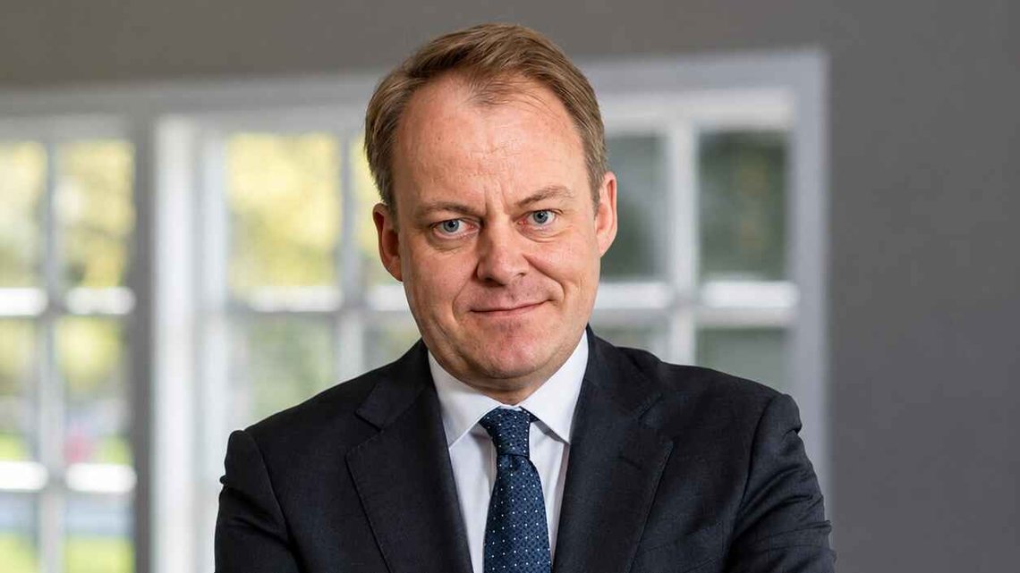 Innvandringspolitisk talsmann Erlend Wiborg (FrP) mener Norge er nødt til å stoppe asylinnvandringen om vi skal unngå samme opptøyer som i Frankrike. Foto: FrP Innvandringspolitisk talsmann Erlend Wiborg (FrP) mener Norge er nødt til å stoppe asylinnvandringen om vi skal unngå samme opptøyer som i Frankrike. Foto: FrP