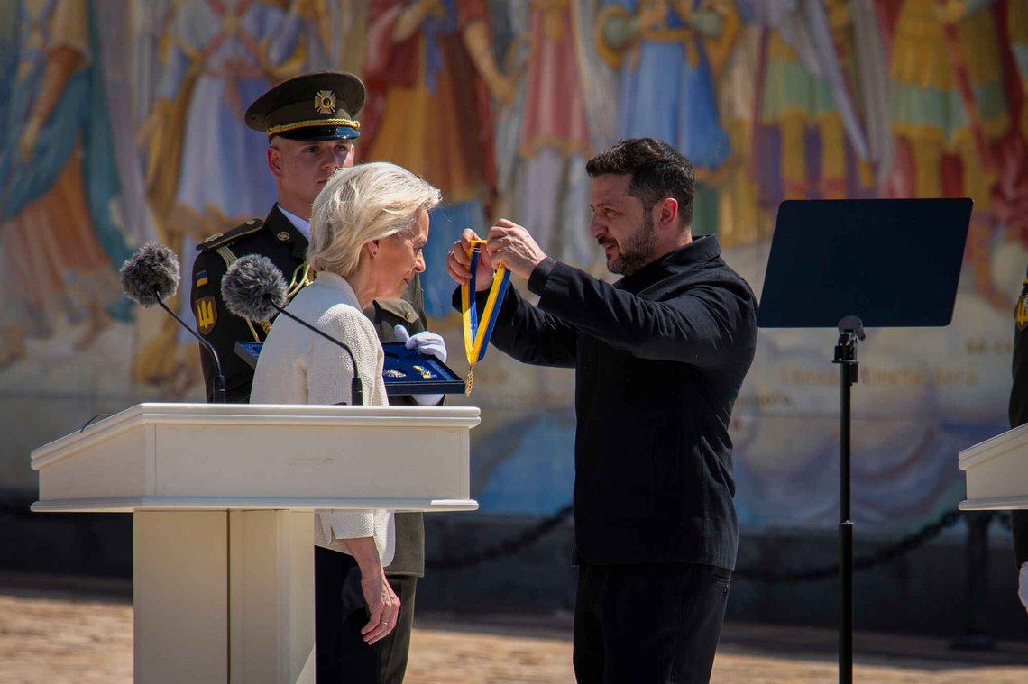 Ukrainian President Volodymyr Zelenskyy, right, awards European Commission President Ursula von der Leyen in Kyiv, Ukraine, Wednesday, July 15, 2026. (AP Photo/Dan Bashakov) Ukrainian President Volodymyr Zelenskyy, right, awards European Commission President Ursula von der Leyen in Kyiv, Ukraine, Wednesday, July 15, 2026. (AP Photo/Dan Bashakov)