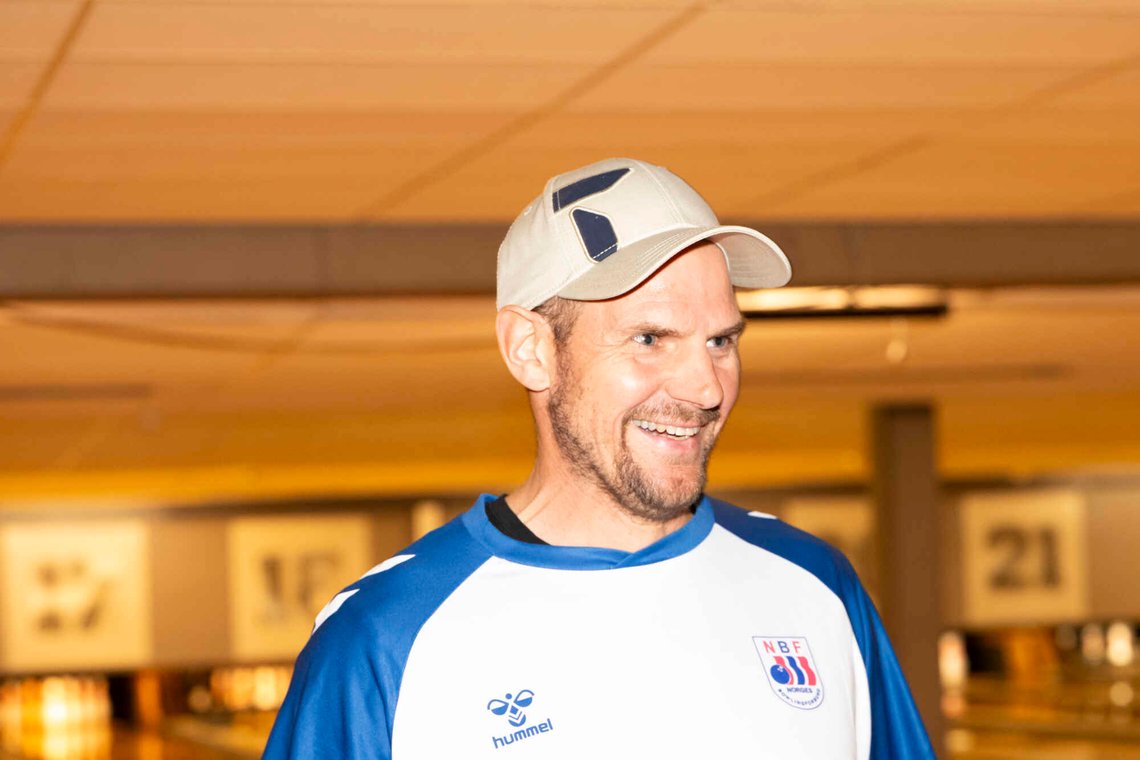 Oslo 20251013.
Olaf Tufte under kjendismesterskapet i bowling på The Lucky Bowl på Veitveit mandag.
Foto: Annika Byrde / NTB Oslo 20251013.
Olaf Tufte under kjendismesterskapet i bowling på The Lucky Bowl på Veitveit mandag.
Foto: Annika Byrde / NTB