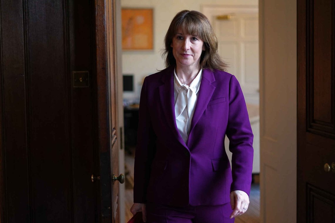 Rachel Reeves er den minst populære finansministeren i britisk historie. Labour-partiet sliter med dårlige kvinnelige politikere. Men mennene som har sittet som partiledere de siste årene har heller ikke noe særlig å skryte av. Foto: AP /Alberto Pezzali/ NTB Rachel Reeves er den minst populære finansministeren i britisk historie. Labour-partiet sliter med dårlige kvinnelige politikere. Men mennene som har sittet som partiledere de siste årene har heller ikke noe særlig å skryte av. Foto: AP /Alberto Pezzali/ NTB