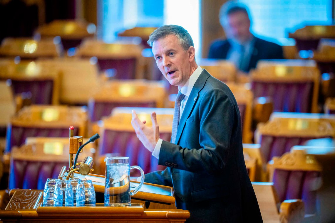 Oslo 20260429.
Erling Sande (Sp) i Stortingets spørretime.
Foto: Stian Lysberg Solum / NTB Oslo 20260429.
Erling Sande (Sp) i Stortingets spørretime.
Foto: Stian Lysberg Solum / NTB