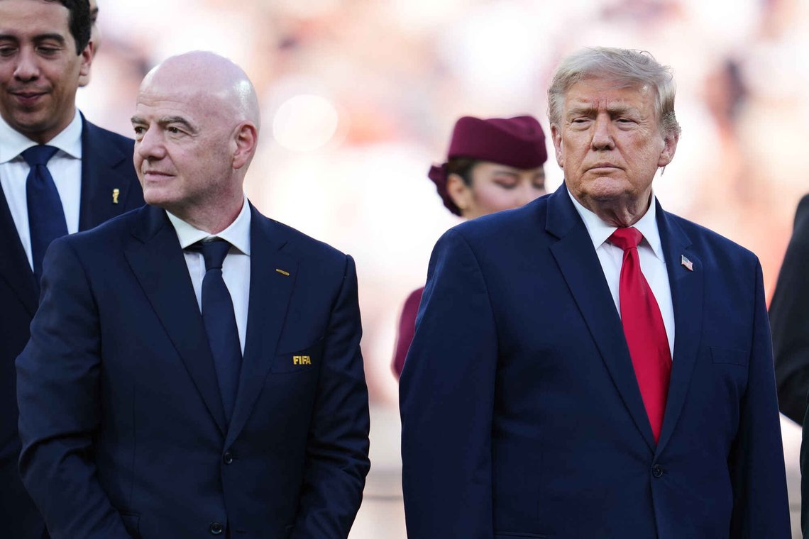 FIFA-president Gianni Infantino med USAs president Donald Trump under årets fotball-VM. Foto: Abbie Parr /AP/ NTB FIFA-president Gianni Infantino med USAs president Donald Trump under årets fotball-VM. Foto: Abbie Parr /AP/ NTB