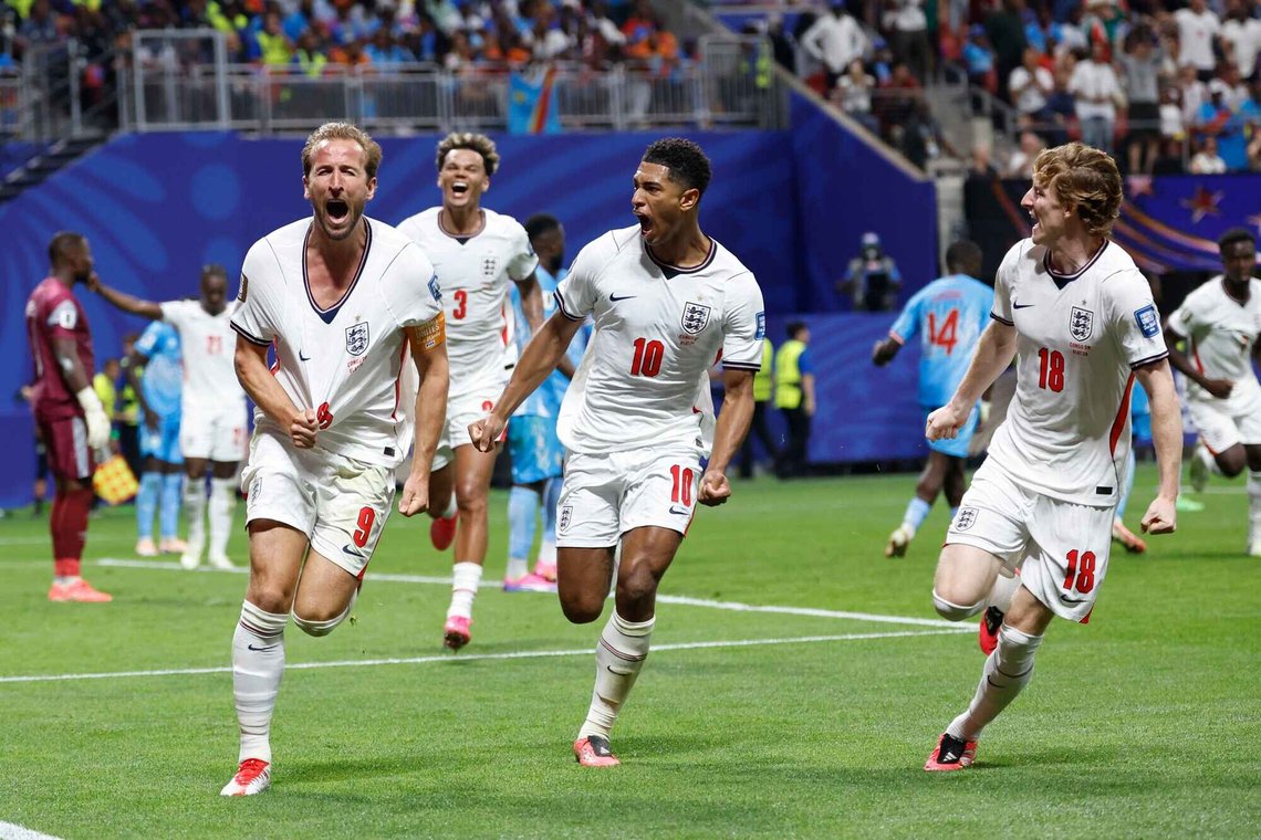 Harry Kane ble den store helten da England slo DR Kongo i dagens 16-delsfinale. I neste runde venter Mexico. Her jubler Kane for 1-1-målet i Atlanta. Kane fulgte opp med seiersmålet også. Foto: Butch Dill / AP / NTB Harry Kane ble den store helten da England slo DR Kongo i dagens 16-delsfinale. I neste runde venter Mexico. Her jubler Kane for 1-1-målet i Atlanta. Kane fulgte opp med seiersmålet også. Foto: Butch Dill / AP / NTB