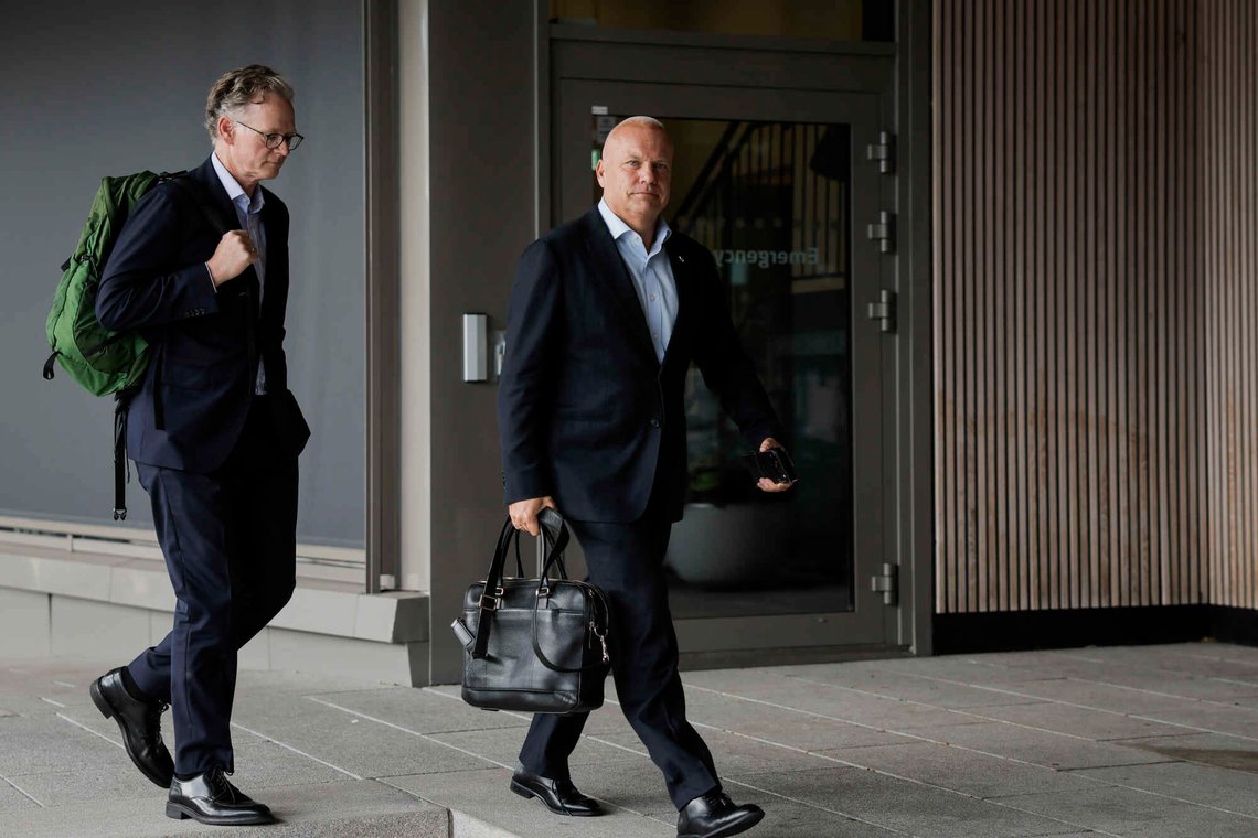 Oslo 20260817.
Equinor-sjef Anders Opedal ankommer Yara sitt hovedkontor for å delta i et møte med næringslivet om nasjonal sikkerhet i Oslo mandag ettermiddag.
Foto: Jonas Been Henriksen / NTB Oslo 20260817.
Equinor-sjef Anders Opedal ankommer Yara sitt hovedkontor for å delta i et møte med næringslivet om nasjonal sikkerhet i Oslo mandag ettermiddag.
Foto: Jonas Been Henriksen / NTB