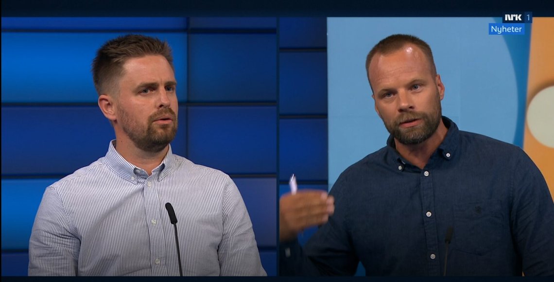 Det ble tøffe tak mellom Eivind Trædal og Jon Helgheim når de møttes i studio i NRK Debatten. Foto: NRK Det ble tøffe tak mellom Eivind Trædal og Jon Helgheim når de møttes i studio i NRK Debatten. Foto: NRK