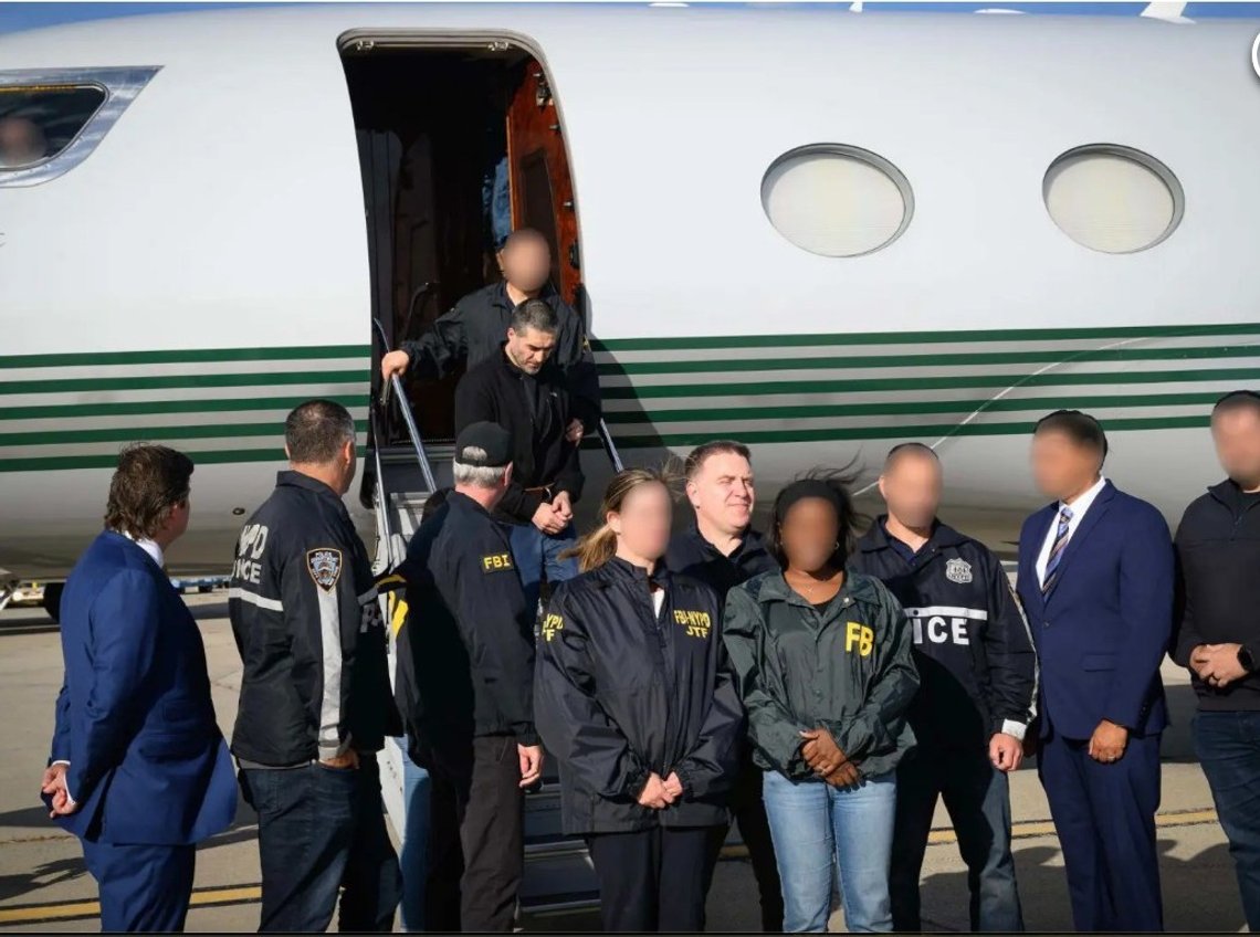Davud Ansariy, en statsborger fra Usbekistan og naturalisert statsborger i USA, er tiltalt for sammensvergelse og forsøk på å yte materiell støtte til IS og Al-Nusrah-fronten. Foto: FBI New York Davud Ansariy, en statsborger fra Usbekistan og naturalisert statsborger i USA, er tiltalt for sammensvergelse og forsøk på å yte materiell støtte til IS og Al-Nusrah-fronten. Foto: FBI New York
