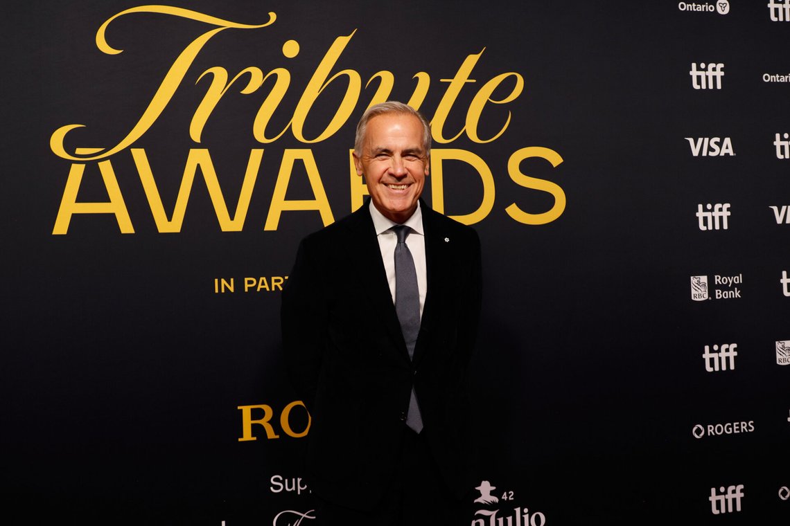 Canadas statsminister Mark Carney ønsker et nært samarbeid med EU. Bildet er tatt søndag, da Carney besøkte Toronto International Film Festival (TIFF). Foto: Joel C Ryan / Invision / AP / NTB Canadas statsminister Mark Carney ønsker et nært samarbeid med EU. Bildet er tatt søndag, da Carney besøkte Toronto International Film Festival (TIFF). Foto: Joel C Ryan / Invision / AP / NTB