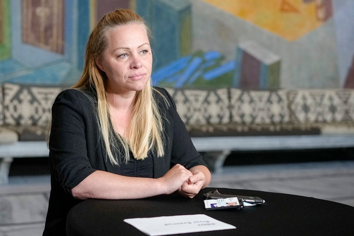 Eivor Evenrud er tidligere gruppeleder for Rødt i Oslo bystyre, men gikk over til Ap da mer ytterliggående krefter kom inn i partiet. Hun er nå Aps skolepolitiker i Oslo bystyre. Foto: Fredrik Hagen/NTB Eivor Evenrud er tidligere gruppeleder for Rødt i Oslo bystyre, men gikk over til Ap da mer ytterliggående krefter kom inn i partiet. Hun er nå Aps skolepolitiker i Oslo bystyre. Foto: Fredrik Hagen/NTB