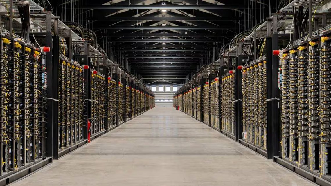 Tydal Data Center skal bygge Europas største KI-datasenter i Tydal kommune i Trøndelag. Dette vil kreve enorme mengder energi. Samtidig advarer KI-produsenter selv om hvilke trusler kunstig intelligens utgjør. Illustrasjon: Tydal Data Center Tydal Data Center skal bygge Europas største KI-datasenter i Tydal kommune i Trøndelag. Dette vil kreve enorme mengder energi. Samtidig advarer KI-produsenter selv om hvilke trusler kunstig intelligens utgjør. Illustrasjon: Tydal Data Center