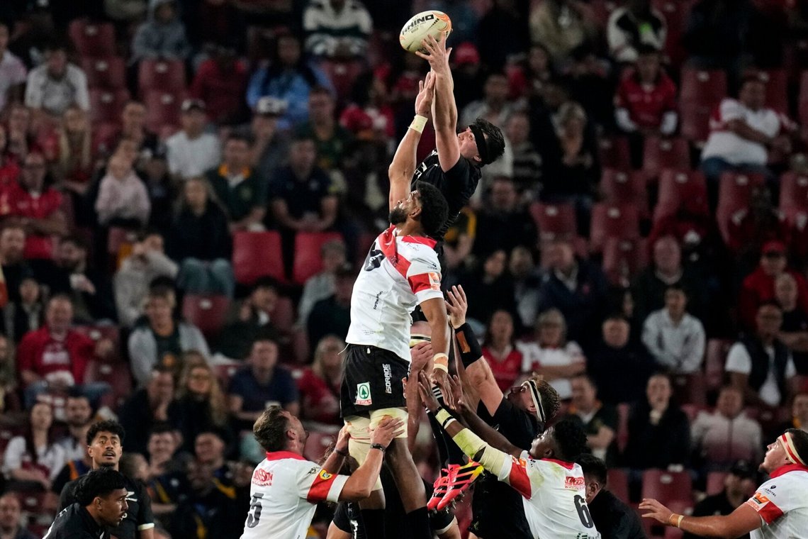 New Zealand's Jamie Hannah, top, wins a line out against Lions' Hyron Andrews during an international friendly rugby match between Lions and New Zealand, in Johannesburg, South Africa, Tuesday, Aug. 25, 2026. (AP Photo/Themba Hadebe) New Zealand's Jamie Hannah, top, wins a line out against Lions' Hyron Andrews during an international friendly rugby match between Lions and New Zealand, in Johannesburg, South Africa, Tuesday, Aug. 25, 2026. (AP Photo/Themba Hadebe)