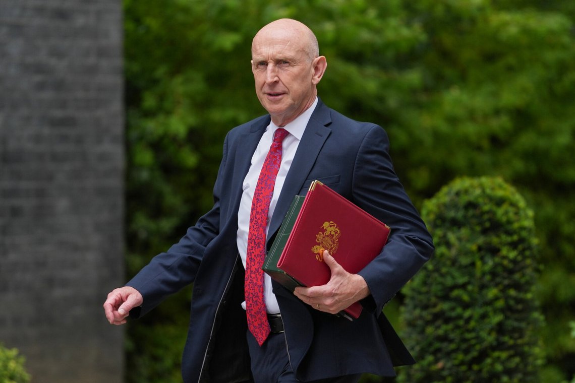 Britenes finansminister John Healey forventes å komme med nye skatteøkninger i statsbudsjettet. Dette virker å bidra til å øke britiske bankers motivasjon om å satse på KI. Foto: Kirsty Wigglesworth / AP / NTB Britenes finansminister John Healey forventes å komme med nye skatteøkninger i statsbudsjettet. Dette virker å bidra til å øke britiske bankers motivasjon om å satse på KI. Foto: Kirsty Wigglesworth / AP / NTB