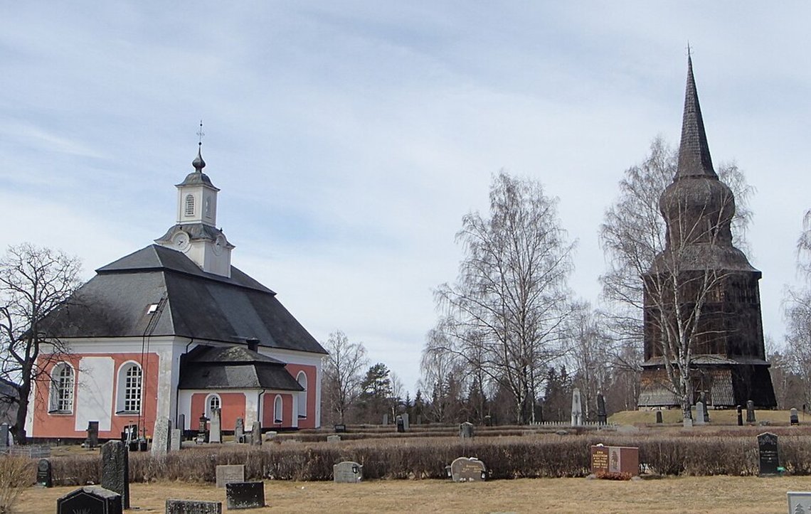 Borgsjö kirke. Foto: Hans Lindqvist / Wikimedia Commons (cc by-sa 3.0). Borgsjö kirke. Foto: Hans Lindqvist / Wikimedia Commons (cc by-sa 3.0).