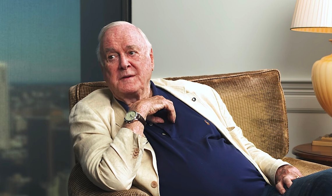 John Cleese. Stillbilde: John Anderson Media / YouTube. John Cleese. Stillbilde: John Anderson Media / YouTube.