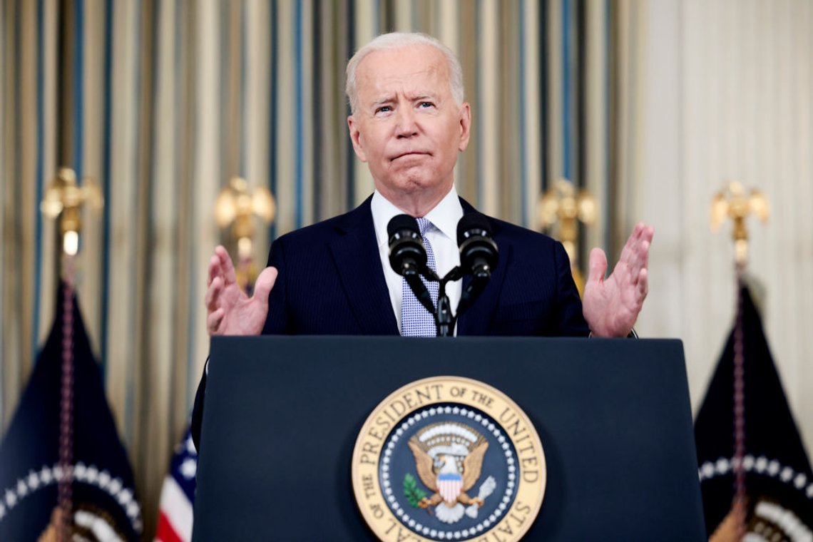 WASHINGTON, DC - SEPTEMBER 24: U.S. President Joe Biden gestures as he delivers remarks on his administration’s COVID-19 response and vaccination program from the State Dining Room of the White House on September 24, 2021 in Washington, DC. President Biden announced that Americans 65 and older and frontline workers who received the Pfizer-BioNTech COVID-19 vaccine over six months ago will be eligible for booster shots. (Photo by Anna Moneymaker/Getty Images) WASHINGTON, DC - SEPTEMBER 24: U.S. President Joe Biden gestures as he delivers remarks on his administration’s COVID-19 response and vaccination program from the State Dining Room of the White House on September 24, 2021 in Washington, DC. President Biden announced that Americans 65 and older and frontline workers who received the Pfizer-BioNTech COVID-19 vaccine over six months ago will be eligible for booster shots. (Photo by Anna Moneymaker/Getty Images)