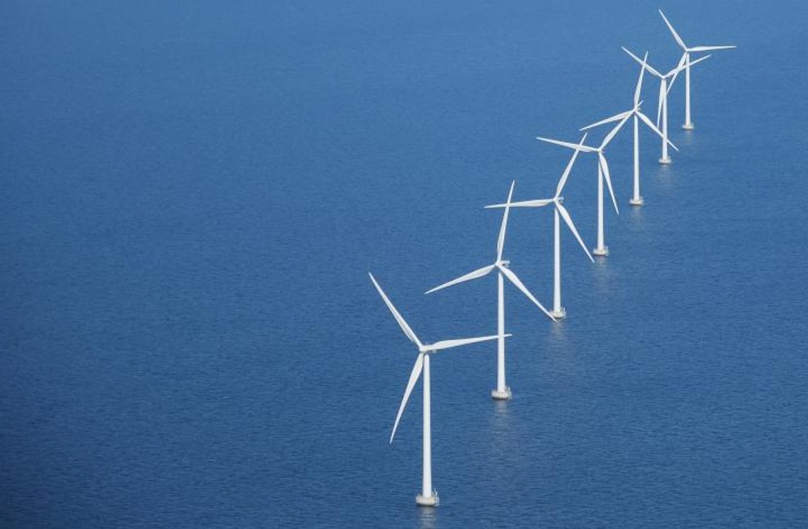 Långa rader av havsbaserade vindkraftverk har nu blivit ett europeiskt fokusområde, utan att Norge har bjudits in till toppmötet som ska hållas i Esbjerg den 18 maj. Foto: Energistyrelsen / Colourbox Långa rader av havsbaserade vindkraftverk har nu blivit ett europeiskt fokusområde, utan att Norge har bjudits in till toppmötet som ska hållas i Esbjerg den 18 maj. Foto: Energistyrelsen / Colourbox