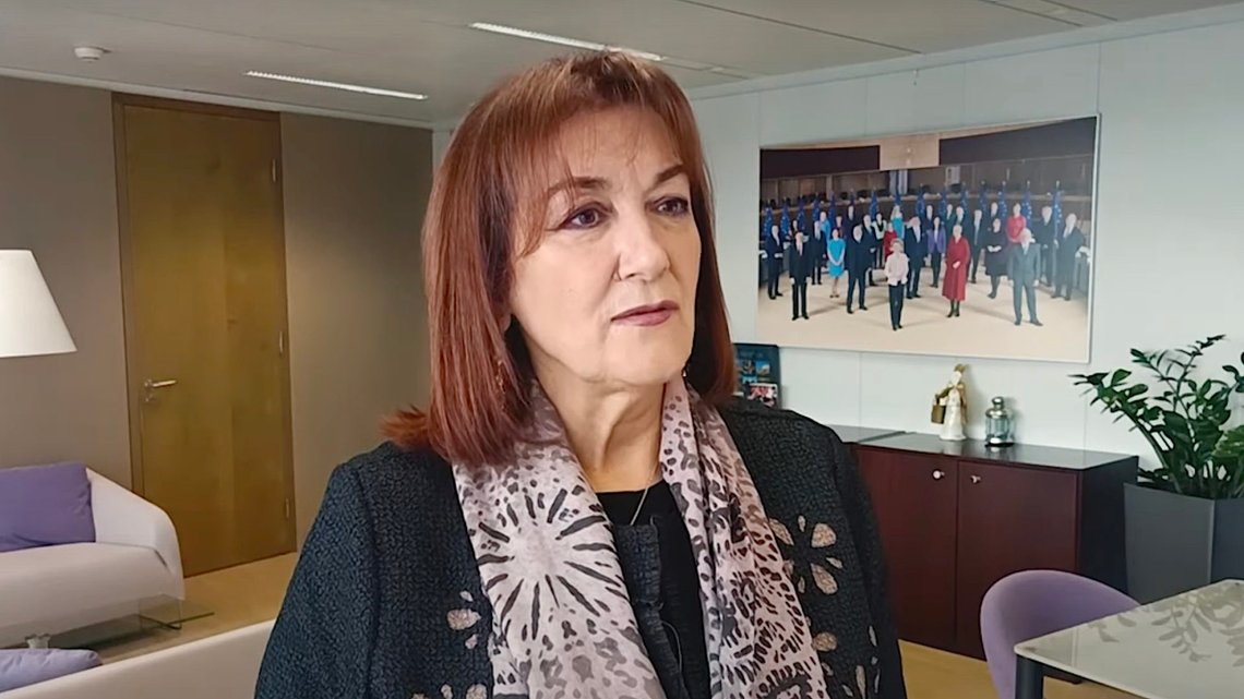 Dubravka Šuica. Stillbilde: Euractiv / YouTube. Dubravka Šuica. Stillbilde: Euractiv / YouTube.