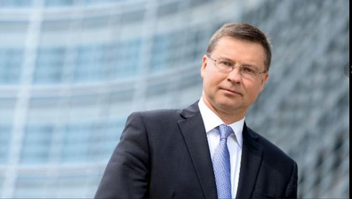 Valdis Dombrovskis
vice kommissionsordföranden Valdis Dombrovskis
vice kommissionsordföranden