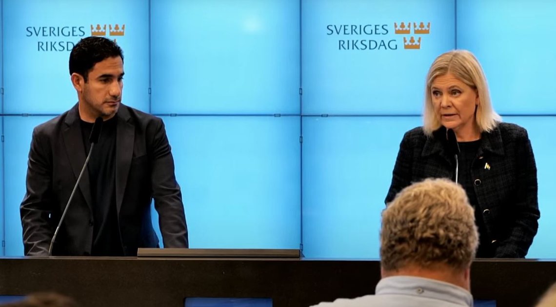 Ardalan Shekarabi och partiledare Magdalena Andersson
Foto: Roger Sahlström Ardalan Shekarabi och partiledare Magdalena Andersson
Foto: Roger Sahlström
