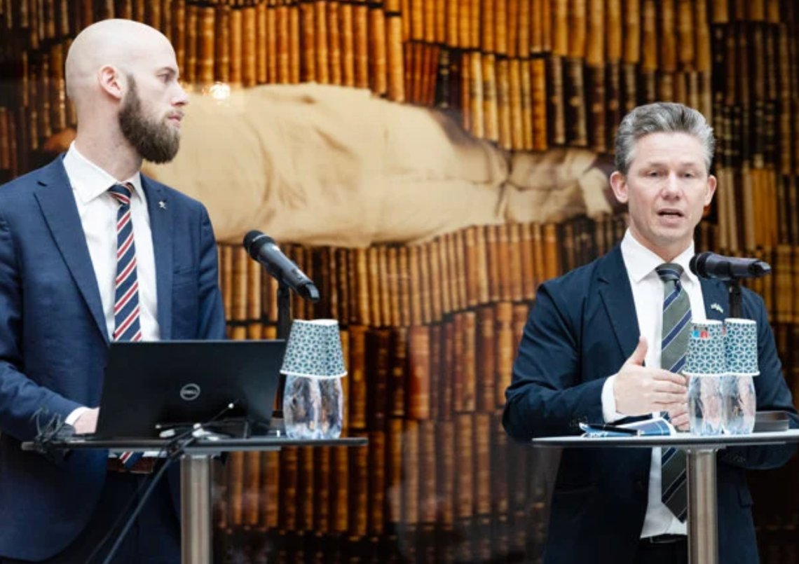 Minister för civilt försvar Carl-Oskar Bohlin och försvarsminister Pål Jonson Minister för civilt försvar Carl-Oskar Bohlin och försvarsminister Pål Jonson