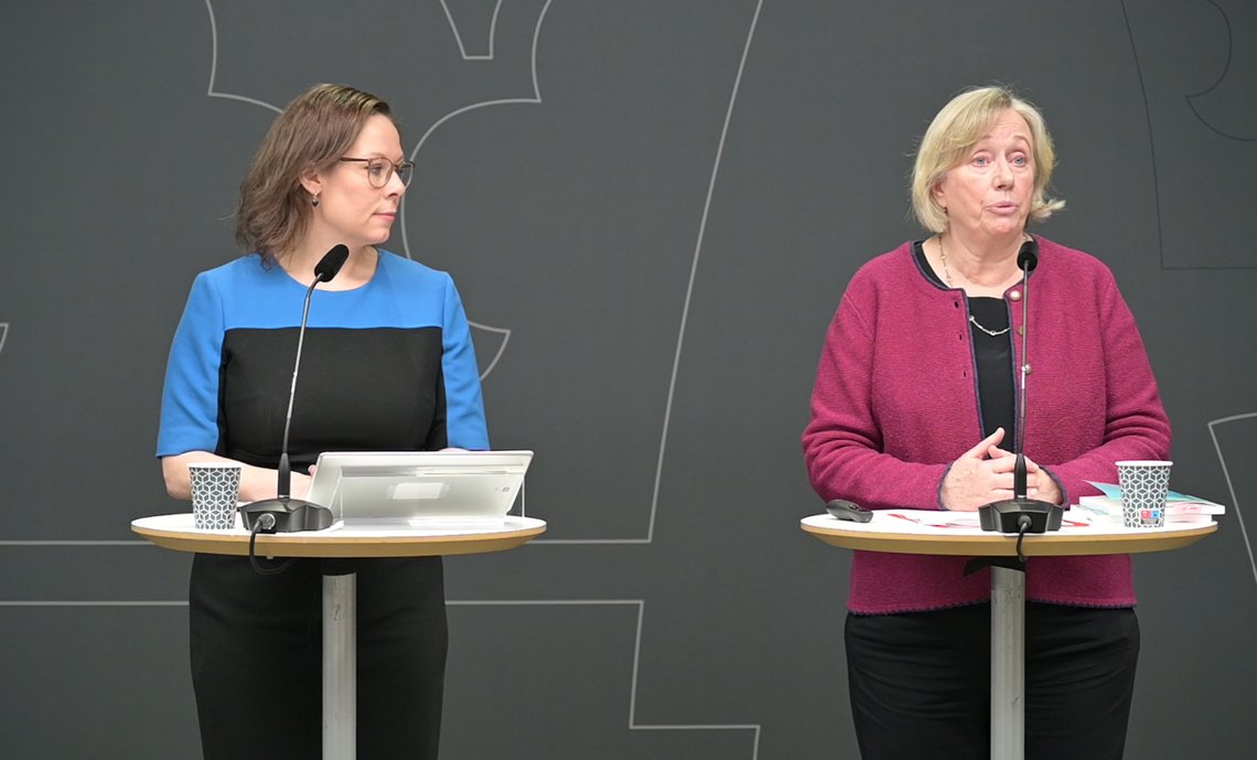migrationsminister Maria Malmer Stenergard (M) och utredaren Anita Linder
Foto: Roger Sahlström migrationsminister Maria Malmer Stenergard (M) och utredaren Anita Linder
Foto: Roger Sahlström
