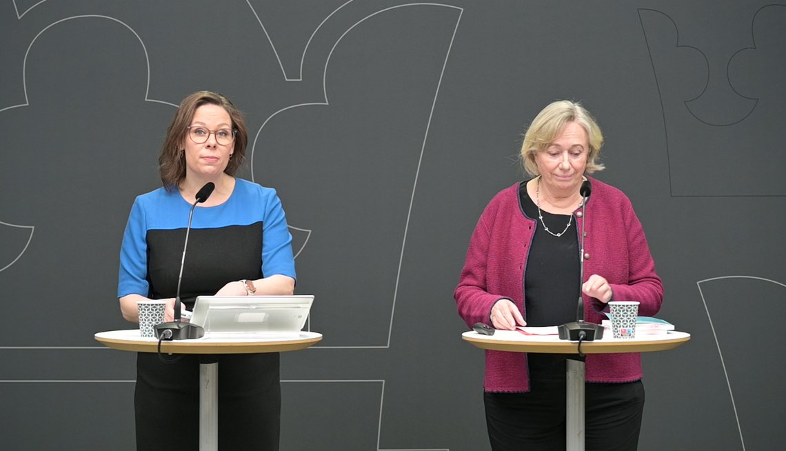 Migrationsminister Maria Malmer Stenergard (M)och utredare Anita Linder
Foto: Roger Sahlström Migrationsminister Maria Malmer Stenergard (M)och utredare Anita Linder
Foto: Roger Sahlström
