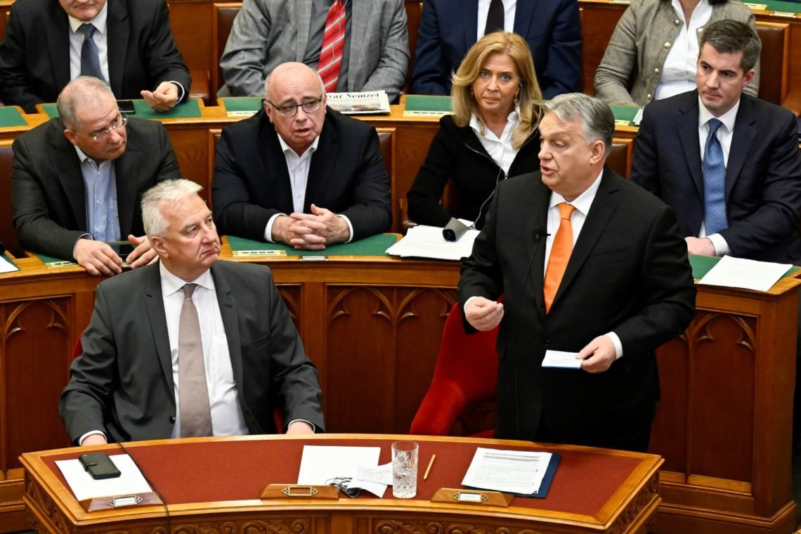 Ungerns premiärminister Viktor Orban i det ungerska parlamentet. Foto: AP Photo/Denes Erdos Ungerns premiärminister Viktor Orban i det ungerska parlamentet. Foto: AP Photo/Denes Erdos