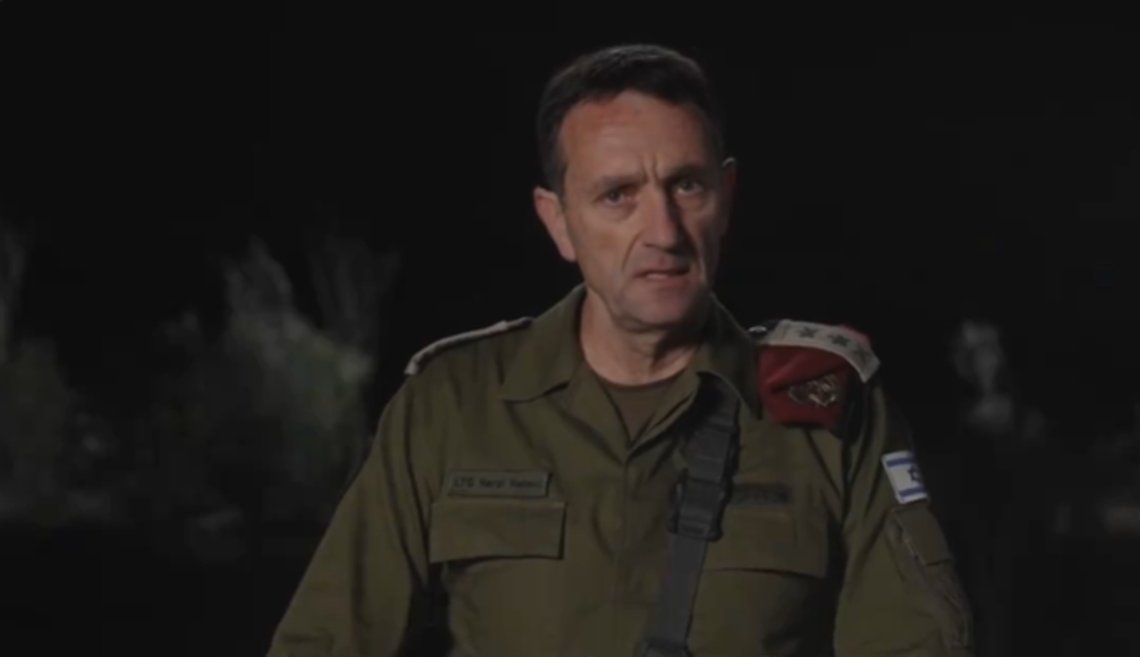 Israels forsvarssjef, generalløytnant Herzi Halevi, beklager på det sterkeste drapene på hjelpearbeidere på Gazastripen. Men dette preller av hos Biden-regimet, som aldri beklager sine egne grove feil. Stillbilde X/ IDF Israels forsvarssjef, generalløytnant Herzi Halevi, beklager på det sterkeste drapene på hjelpearbeidere på Gazastripen. Men dette preller av hos Biden-regimet, som aldri beklager sine egne grove feil. Stillbilde X/ IDF