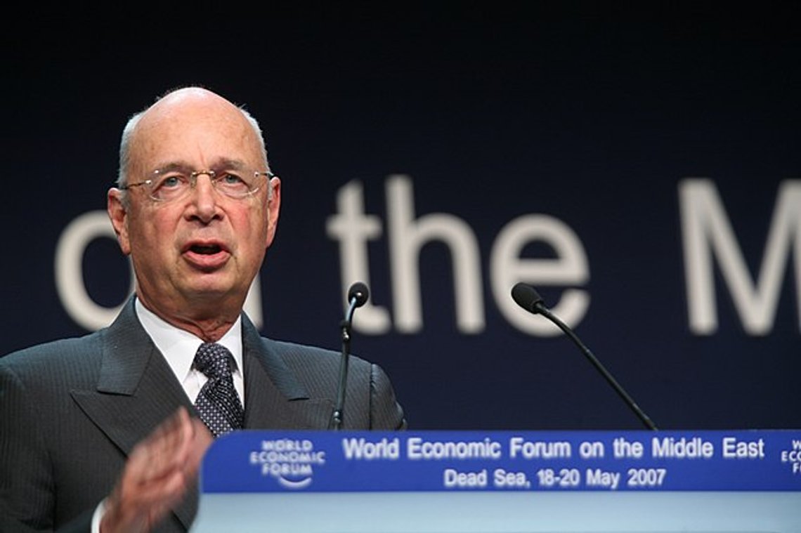 WEF:s grundare Klaus Schwab byter roll. Foto: Wikimedia Commons WEF:s grundare Klaus Schwab byter roll. Foto: Wikimedia Commons