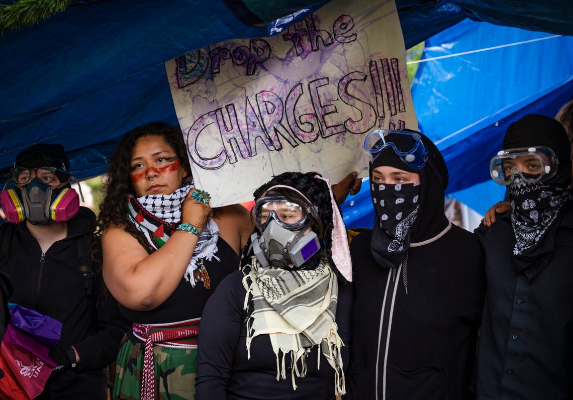 Pro-palestinska antikrigsdemonstranter samlar vid University of New Mexico Palestinas solidaritetsläger tisdagen den 14 maj 2024. Foto: Chancey Bush / The Albuquerque Journal / AP Photo Pro-palestinska antikrigsdemonstranter samlar vid University of New Mexico Palestinas solidaritetsläger tisdagen den 14 maj 2024. Foto: Chancey Bush / The Albuquerque Journal / AP Photo
