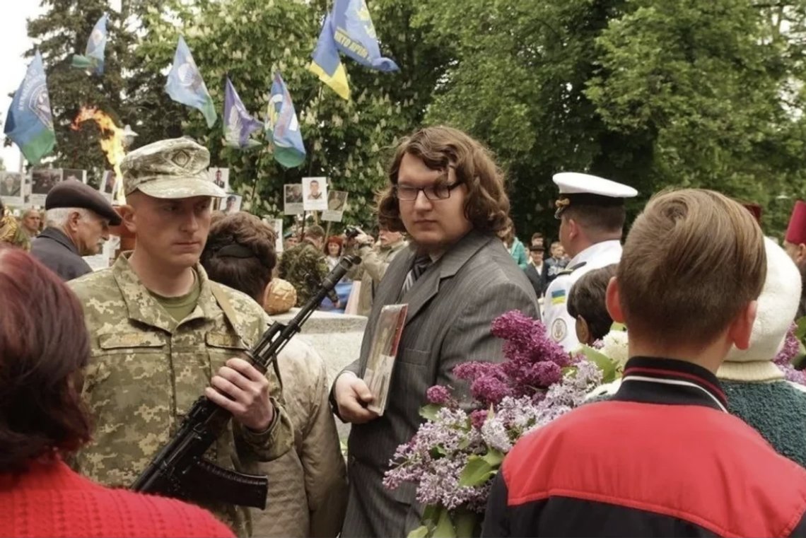 Bygdan Syrotiuk påminner om 70-talets radikala som har överlevt i Ukraina. Bygdan Syrotiuk påminner om 70-talets radikala som har överlevt i Ukraina.